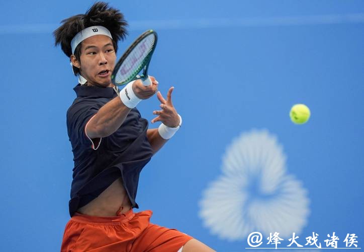 全运会网球赛场：老将圆梦 新秀涌现